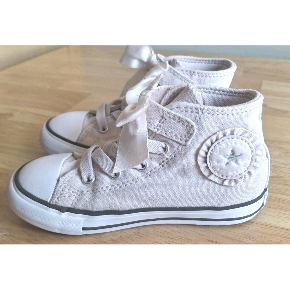 Converse Chuck Taylor All Star High Top Toddler Size 9 Ruffles And Bows A09283F
